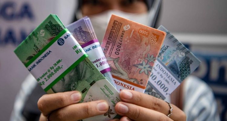 Tips Hemat dalam Biaya Tukar Uang Baru di Indonesia
